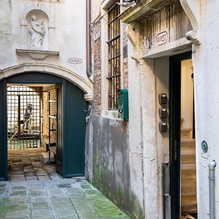 Palazzo Miracoli Apartments Venice Exterior photo